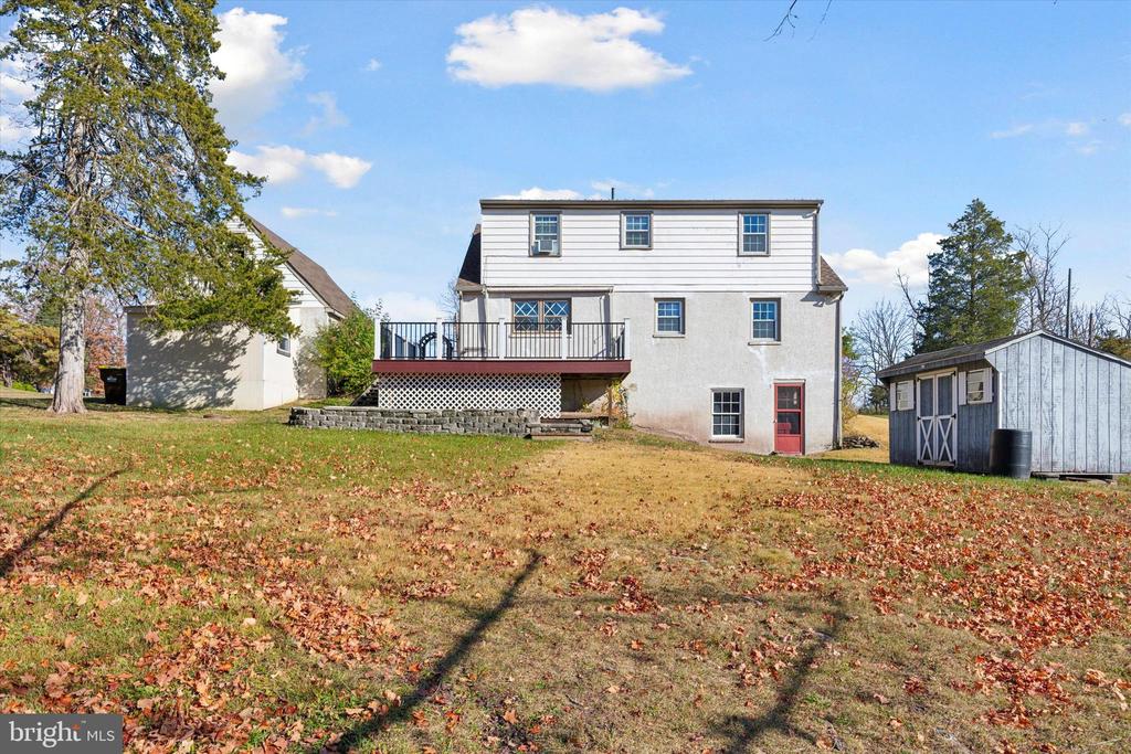 1811 OLD SUMNEYTOWN PIKE