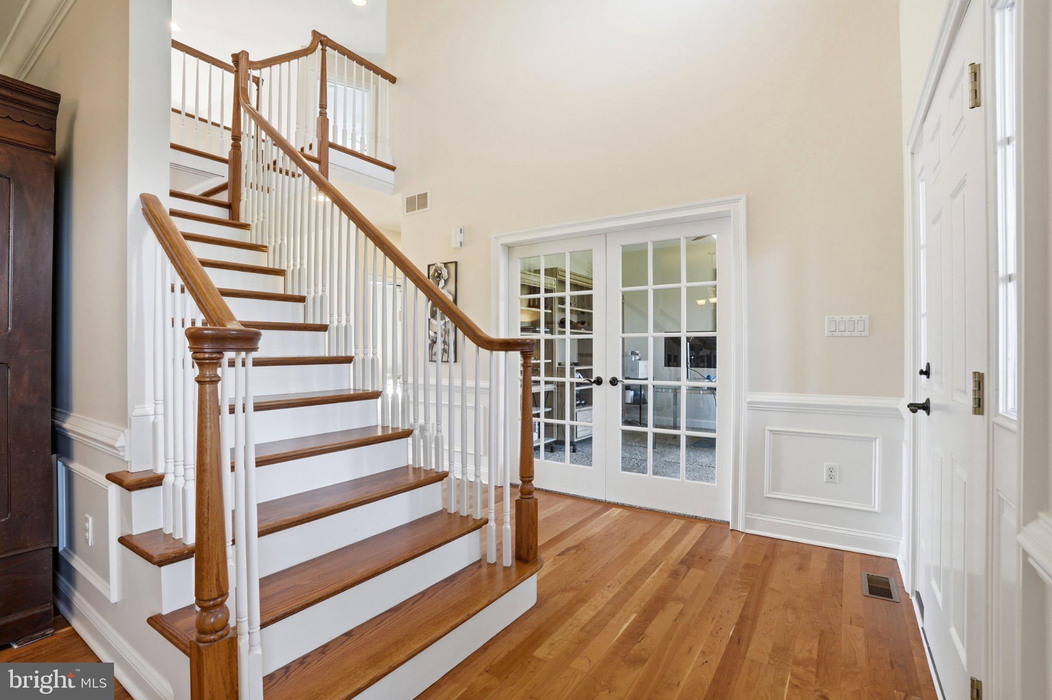 10 POMPA LANE