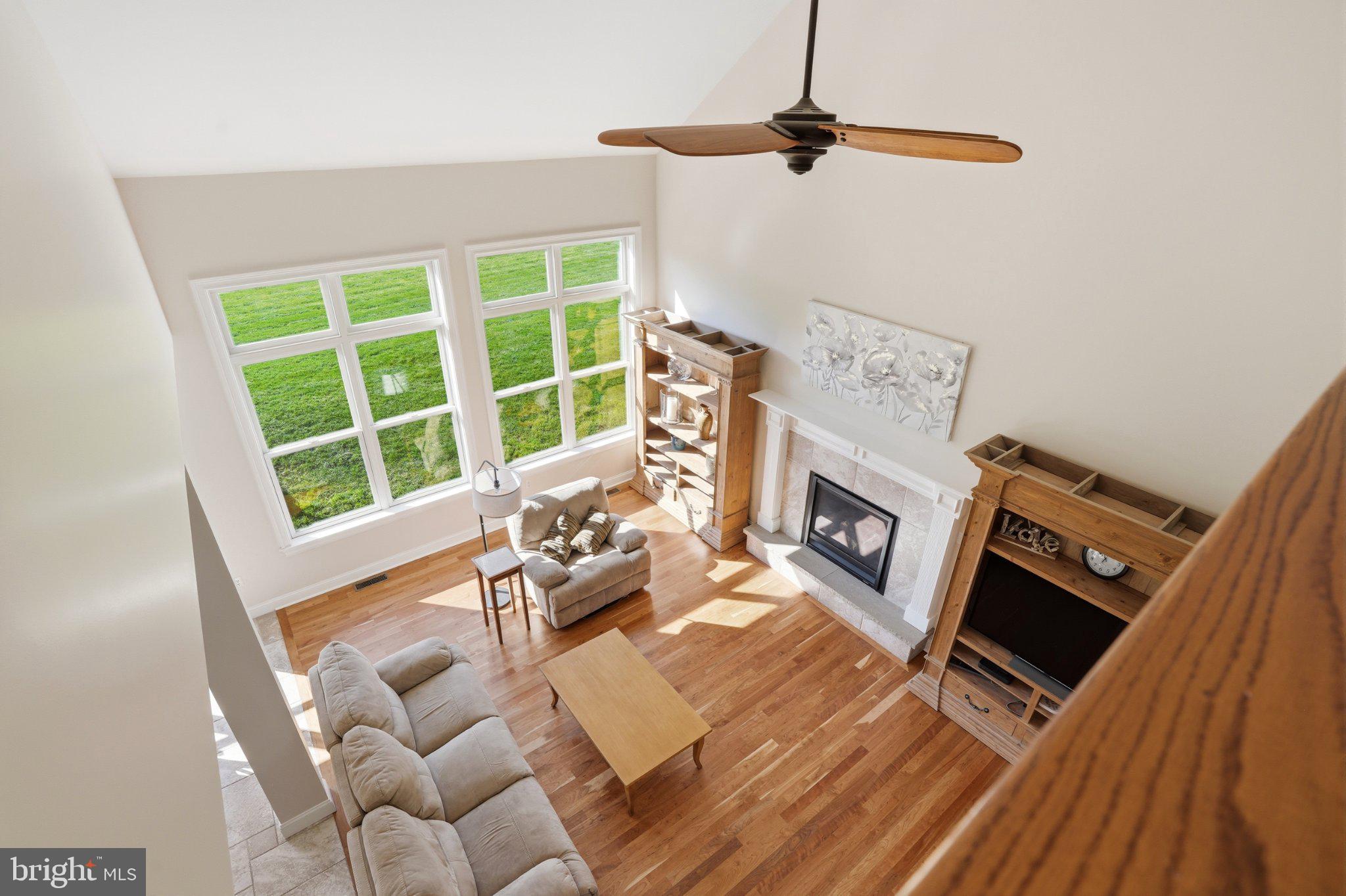 10 POMPA LANE
