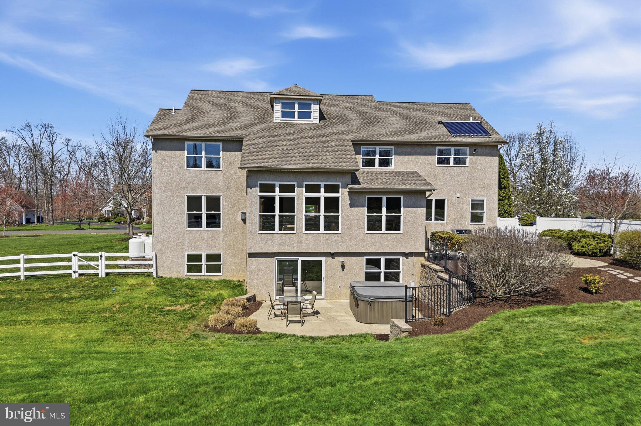 10 POMPA LANE