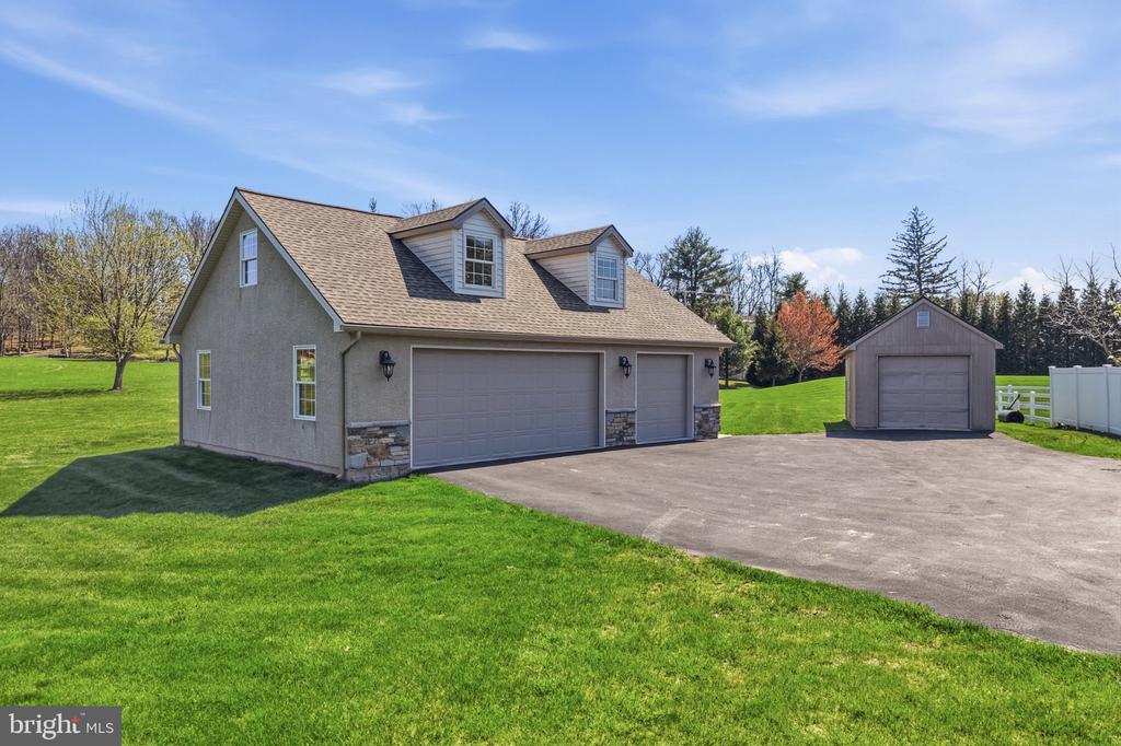 10 POMPA LANE