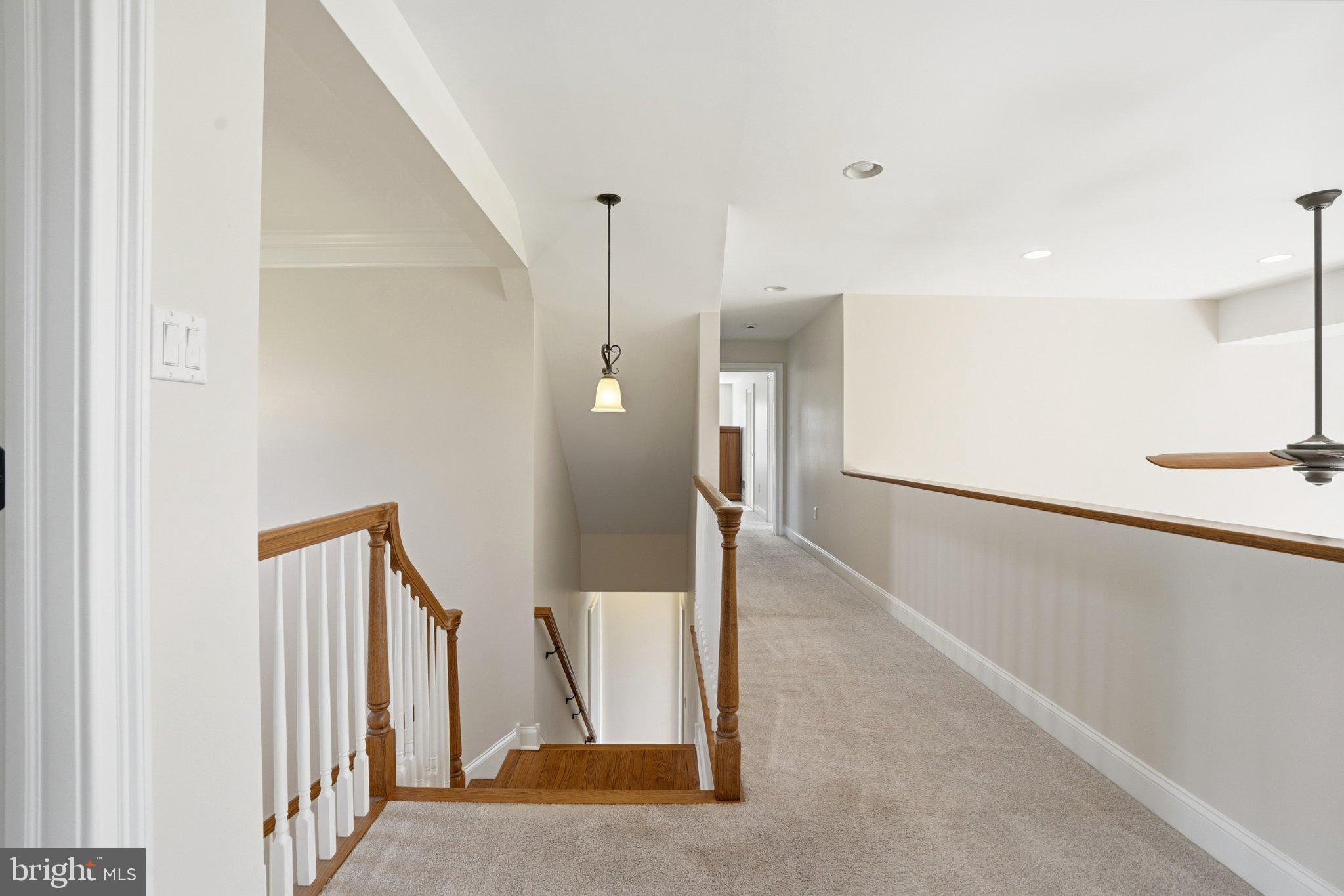 10 POMPA LANE