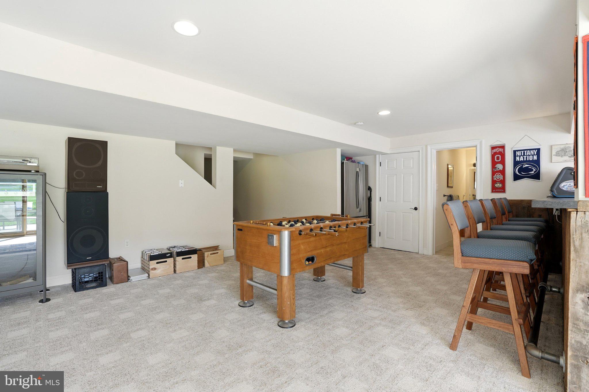 10 POMPA LANE