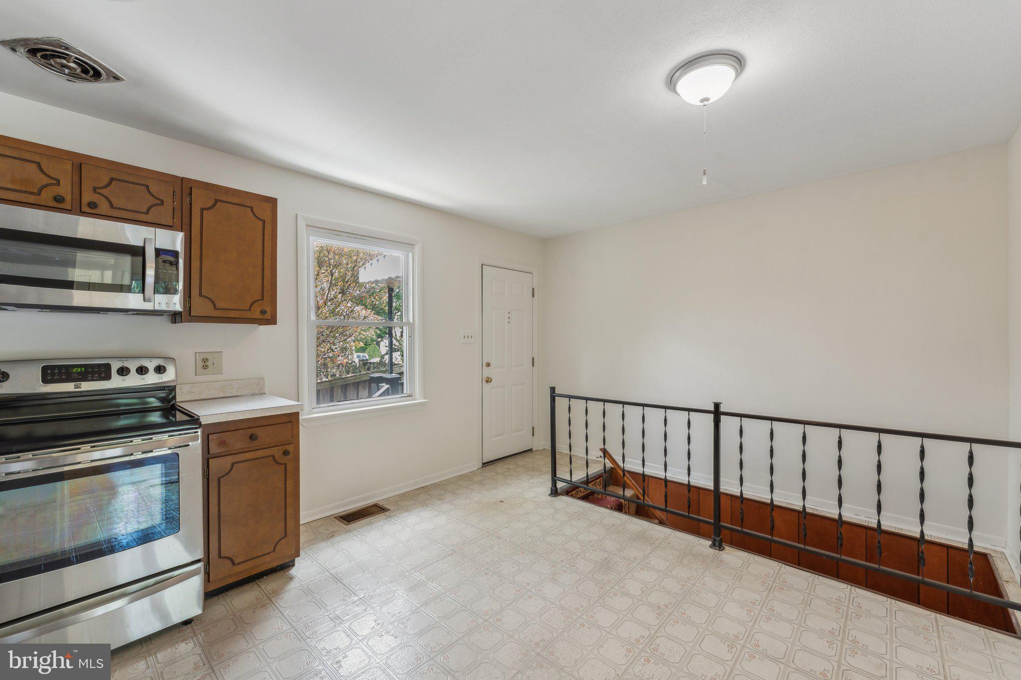 4926 17TH ROAD N