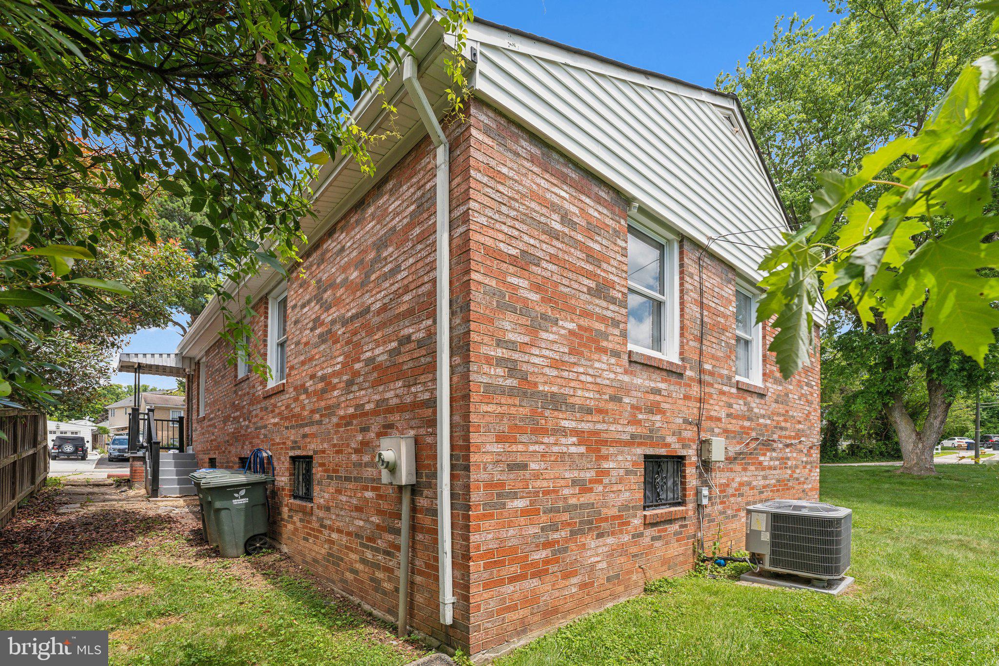 4926 17TH ROAD N