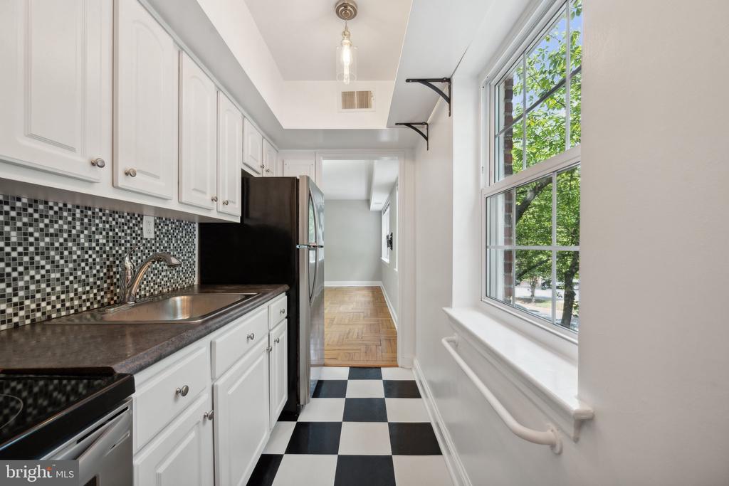 1307 N ODE STREET 414