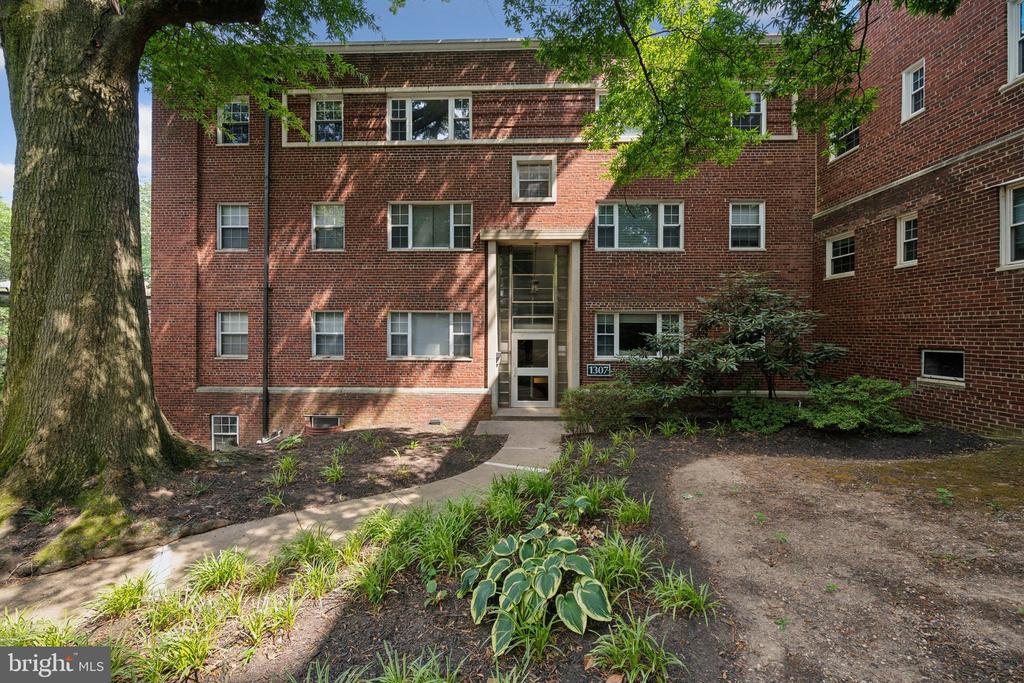 1307 N ODE STREET 414