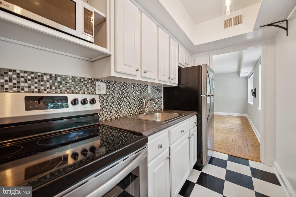 1307 N ODE STREET 414