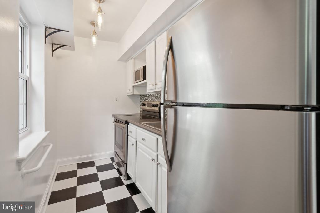 1307 N ODE STREET 414