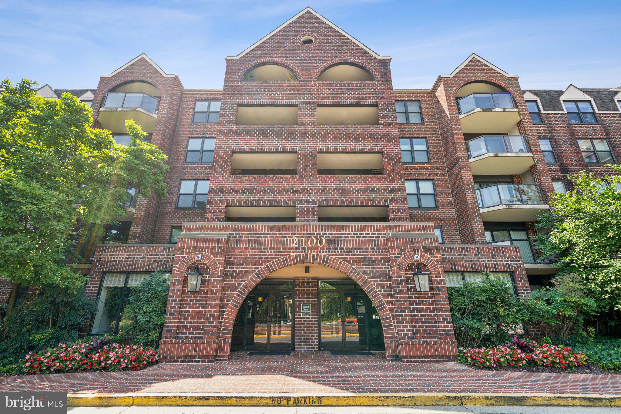 2100 LANGSTON BOULEVARD 203