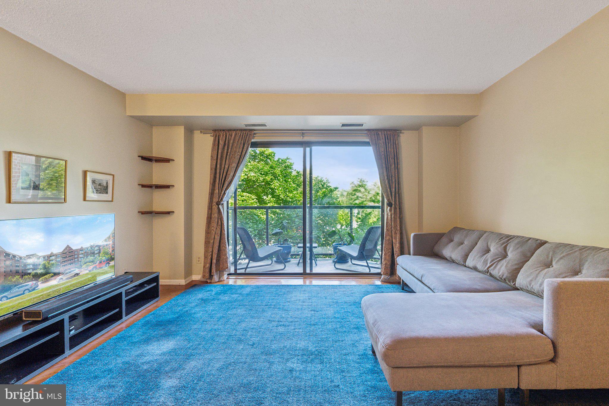 2100 LANGSTON BOULEVARD 203