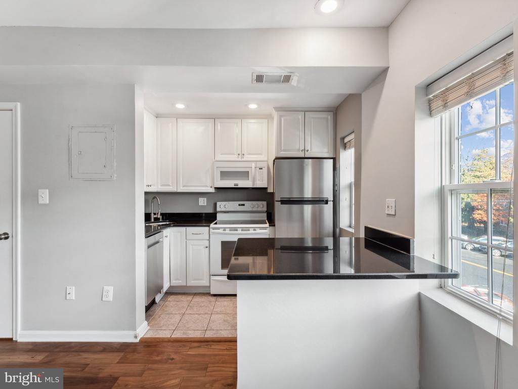 1847 WILSON BOULEVARD 5-360