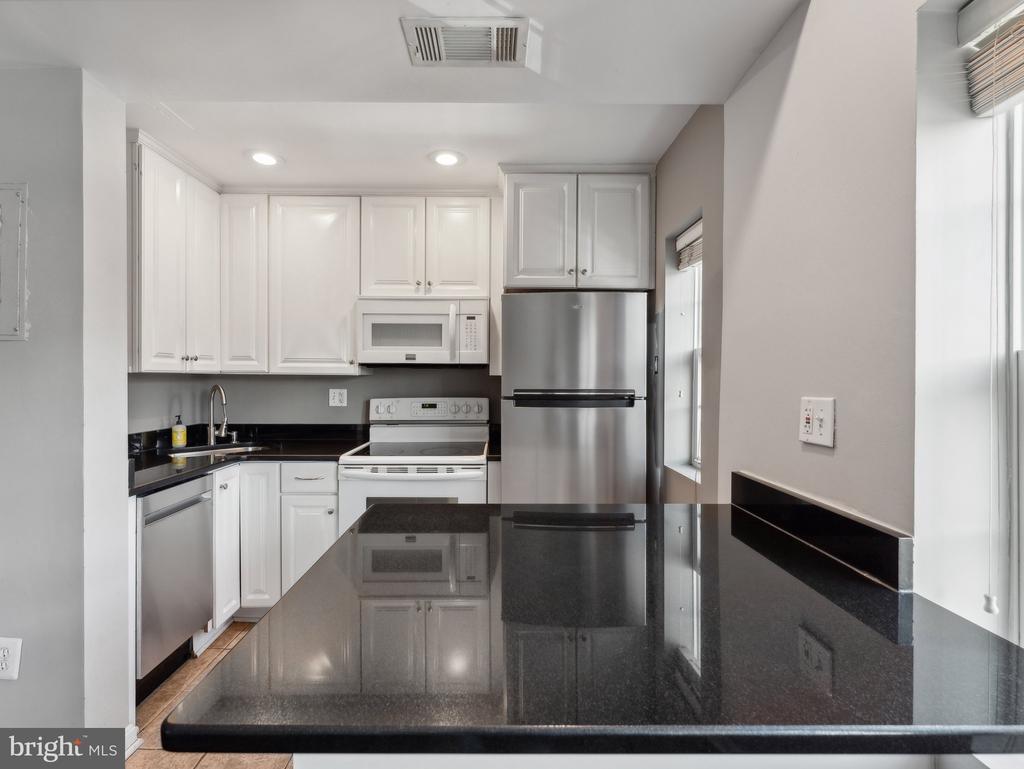 1847 WILSON BOULEVARD 5-360