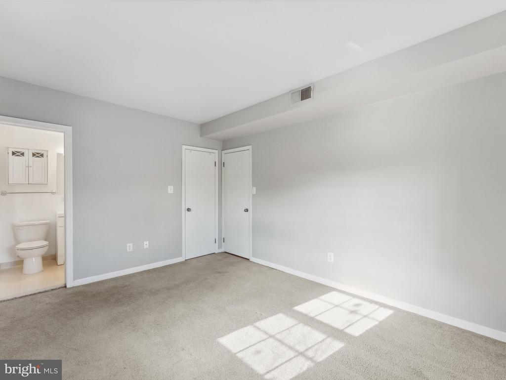 1847 WILSON BOULEVARD 5-360