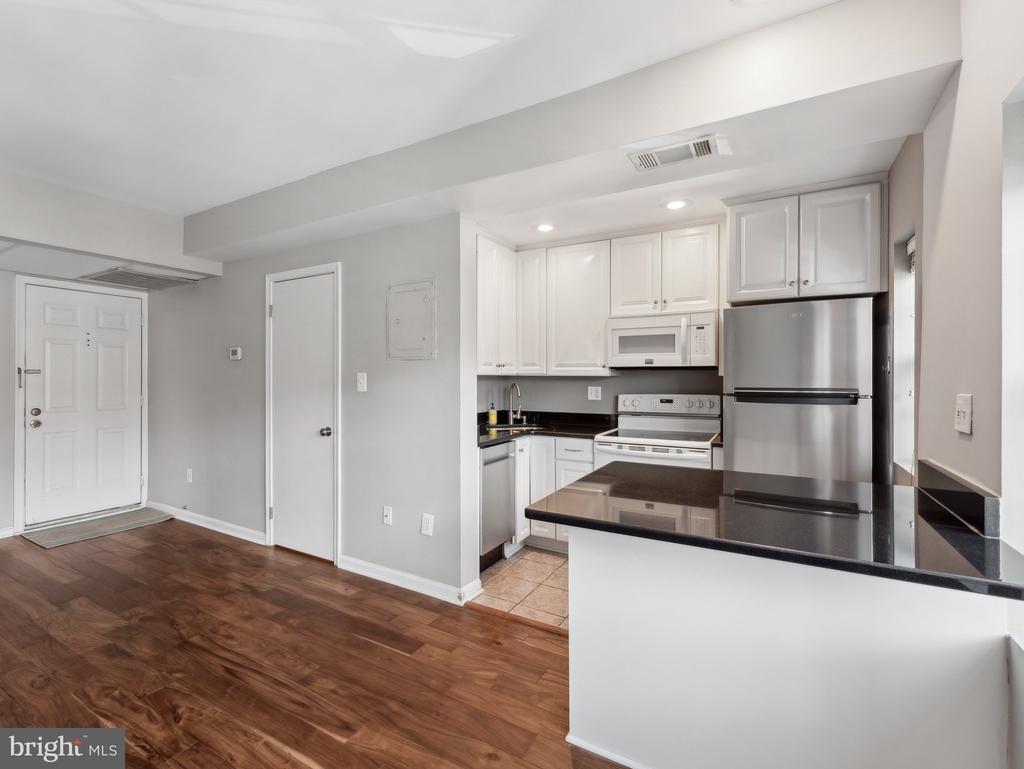 1847 WILSON BOULEVARD 5-360