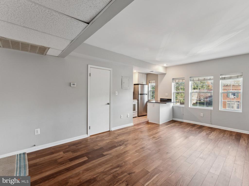 1847 WILSON BOULEVARD 5-360