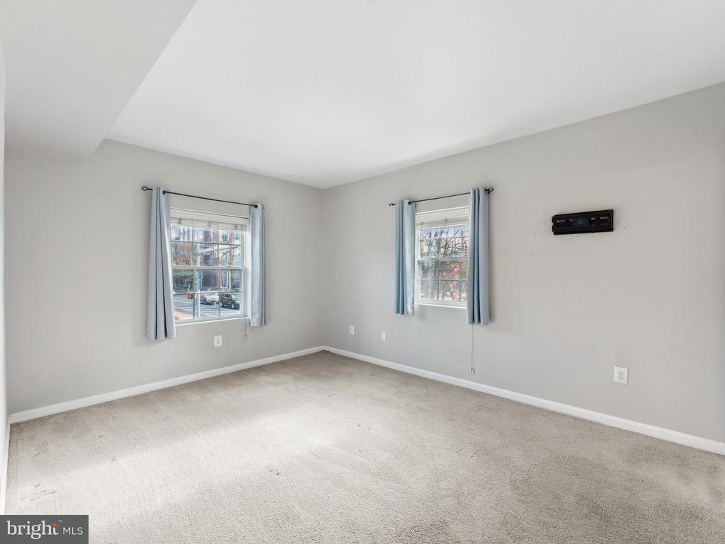 1847 WILSON BOULEVARD 5-360