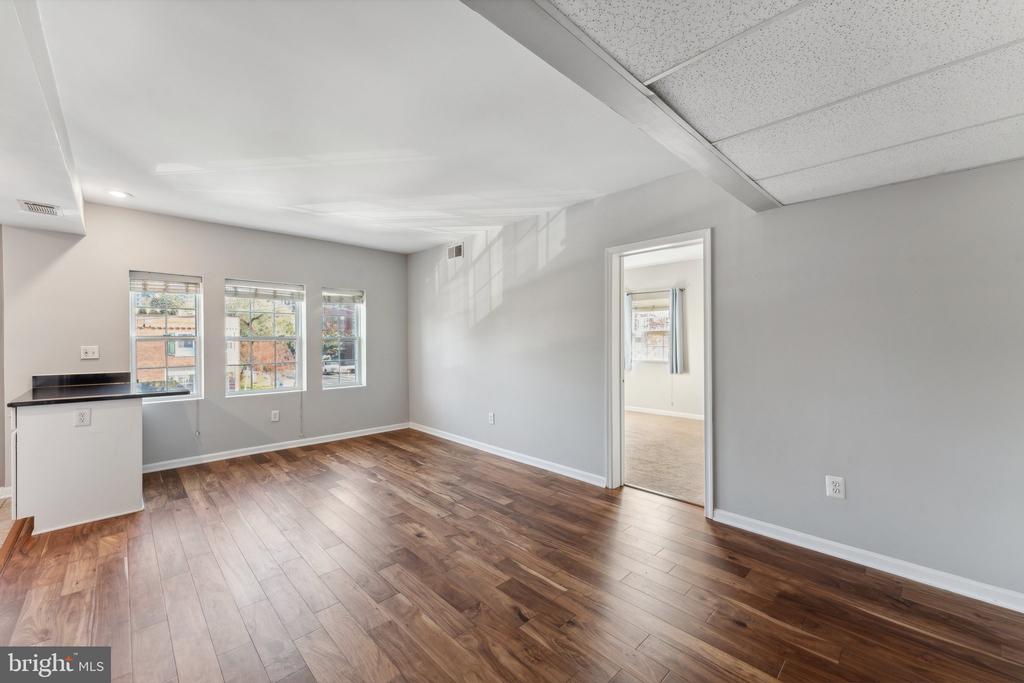 1847 WILSON BOULEVARD 5-360