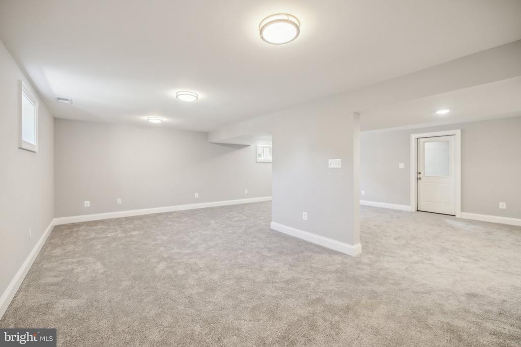2811 21ST ROAD S