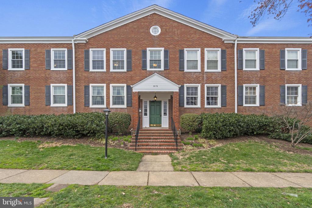3076 S WOODROW STREET B1