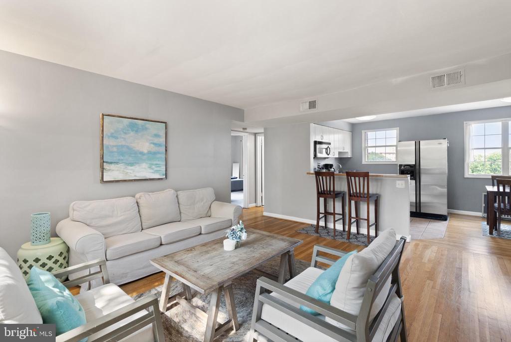 1425 N NASH STREET N-304