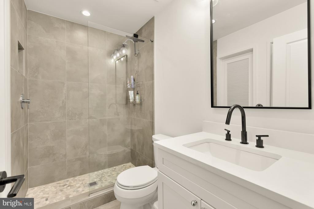 3935 6TH STREET S