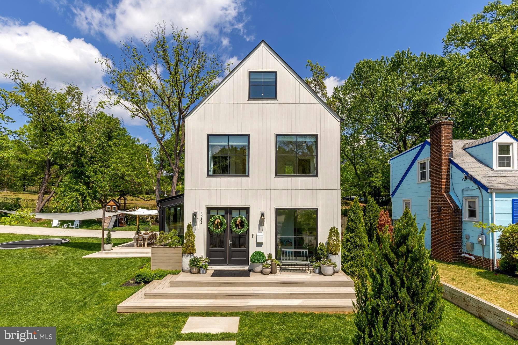 3935 6TH STREET S