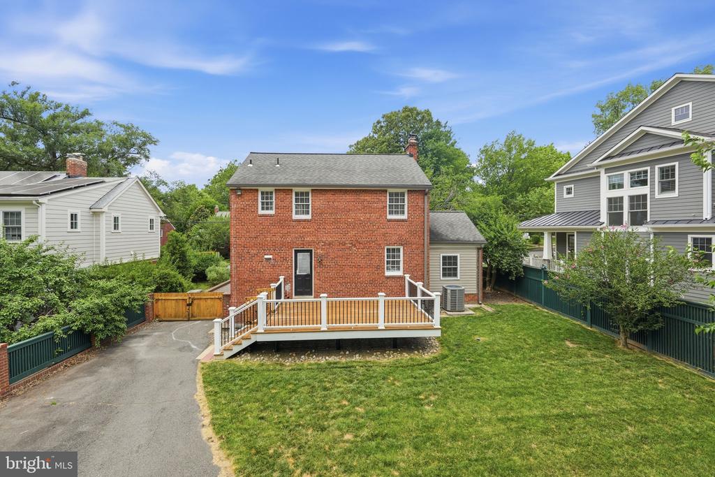6524 27TH STREET N