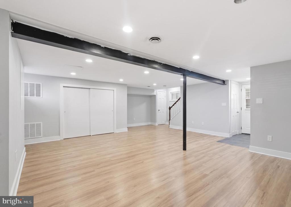 6524 27TH STREET N