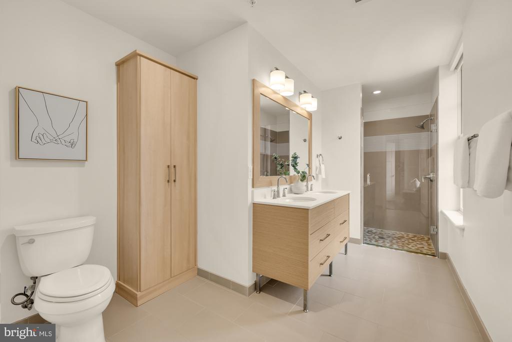 1700 CLARENDON BOULEVARD Unit: 154