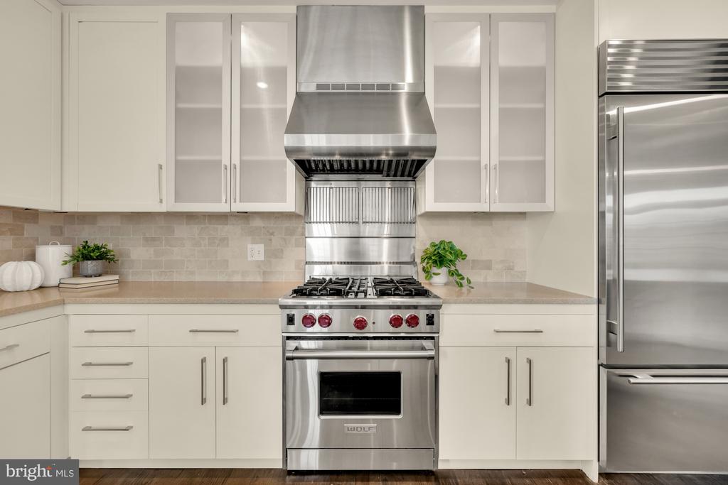 1700 CLARENDON BOULEVARD Unit: 154