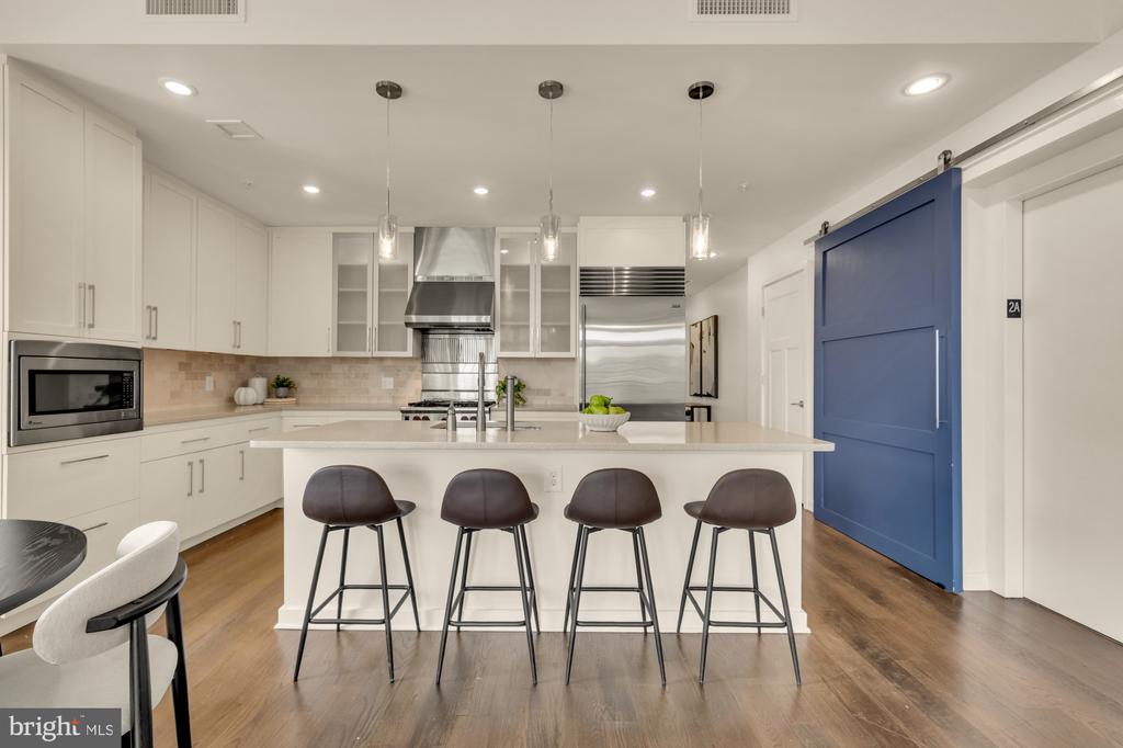1700 CLARENDON BOULEVARD Unit: 154