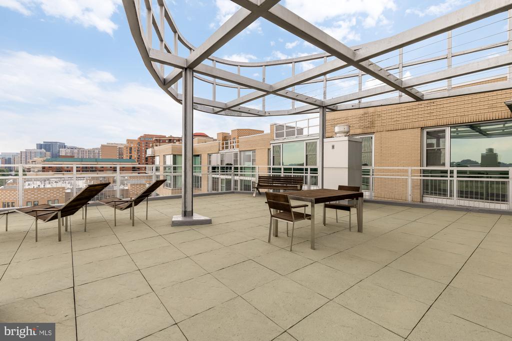 3409 WILSON BOULEVARD Unit: 303