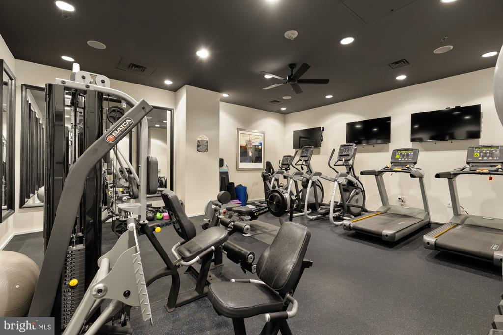 3409 WILSON BOULEVARD Unit: 303
