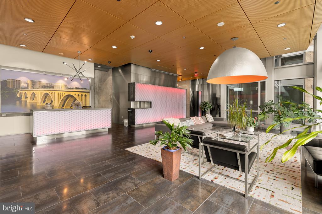 3409 WILSON BOULEVARD Unit: 303