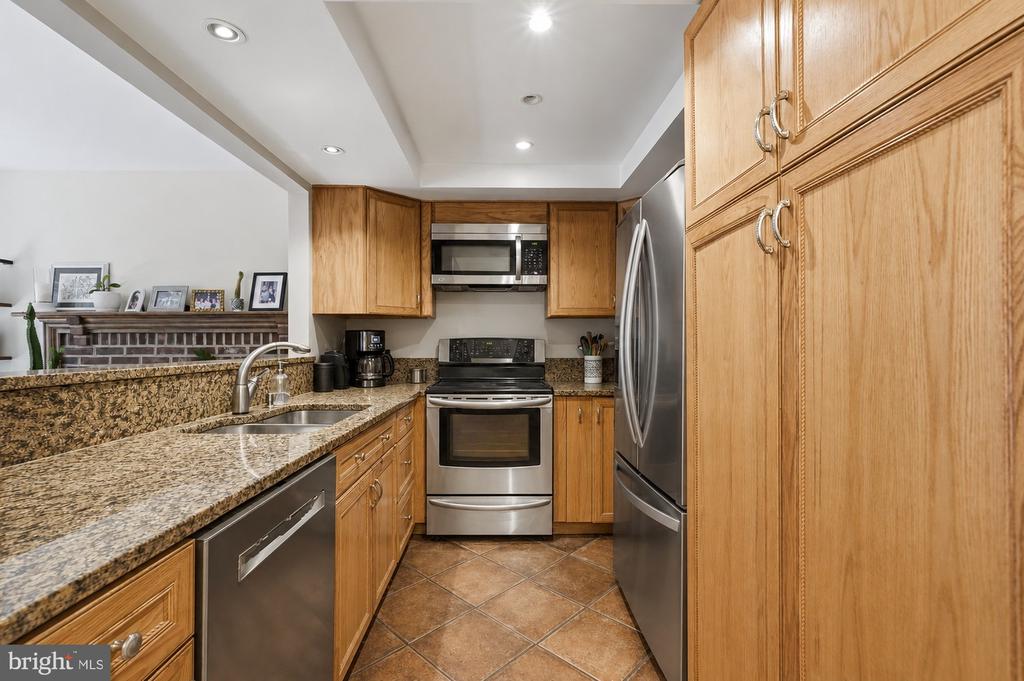 2510 S WALTER REED DRIVE Unit: 3