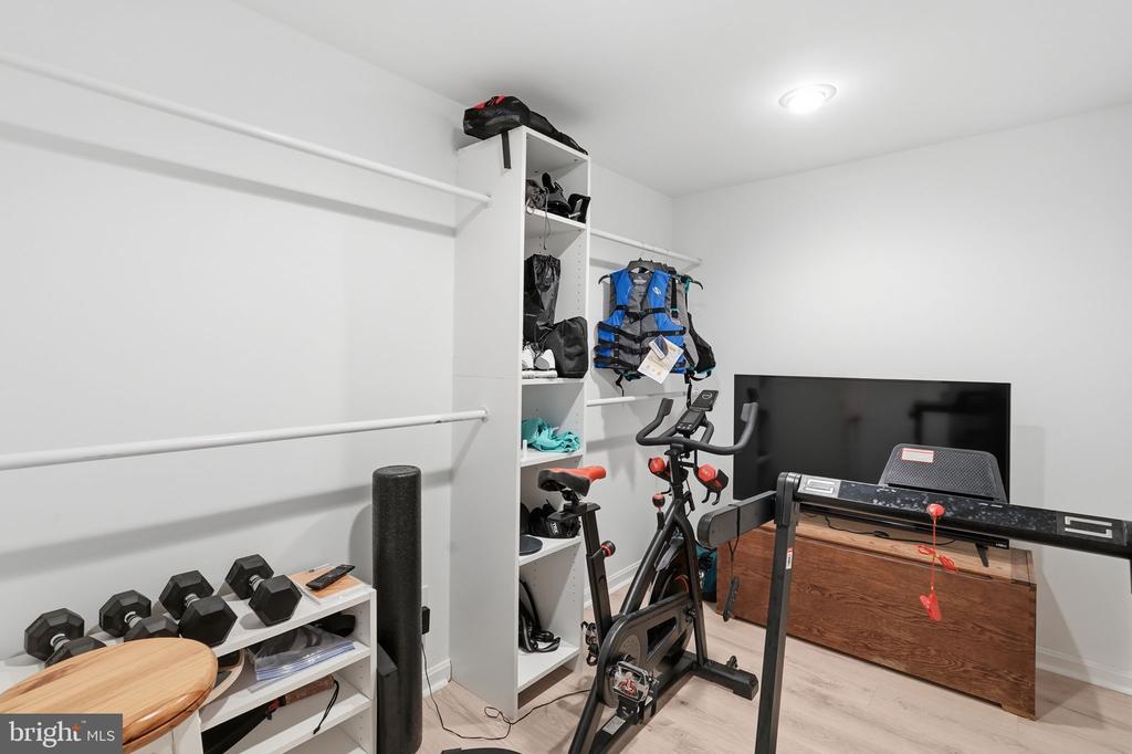 2510 S WALTER REED DRIVE Unit: 3