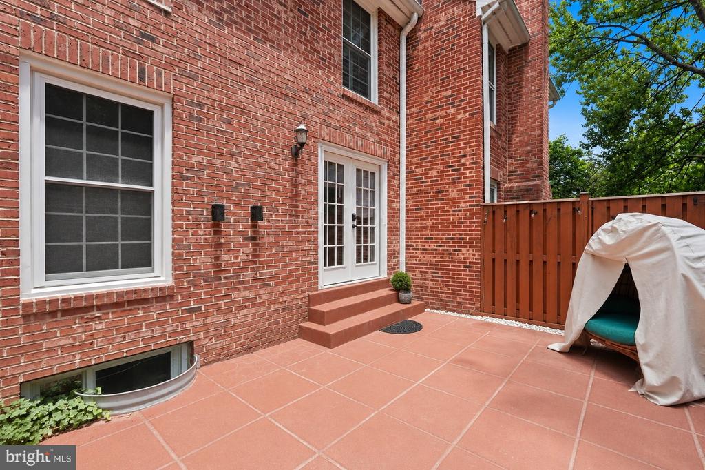 2510 S WALTER REED DRIVE Unit: 3