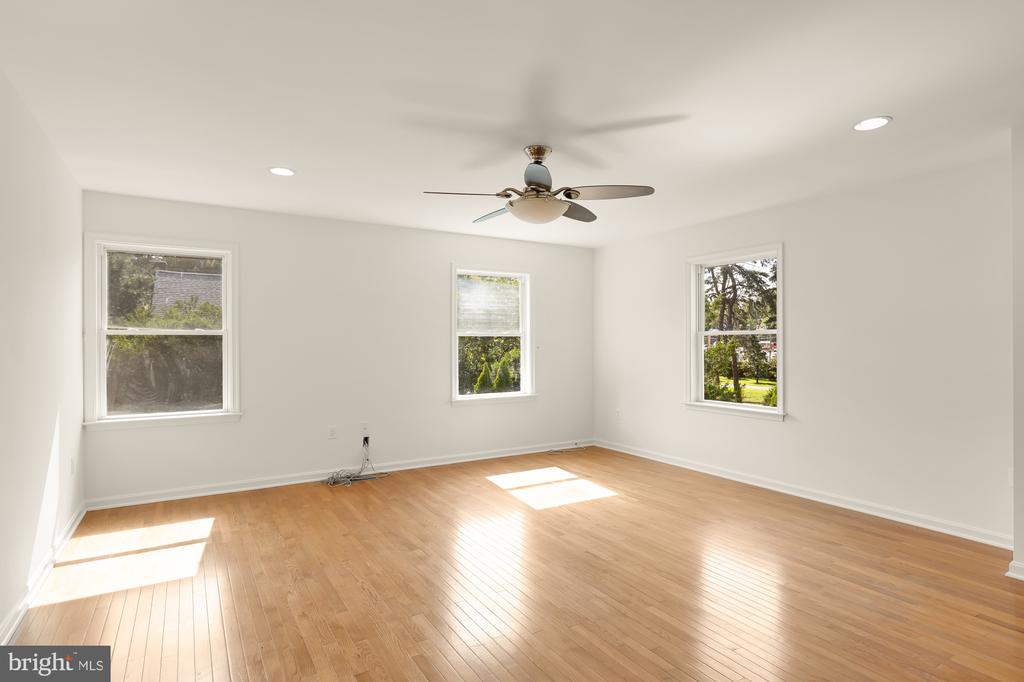 750 N GEORGE MASON DRIVE