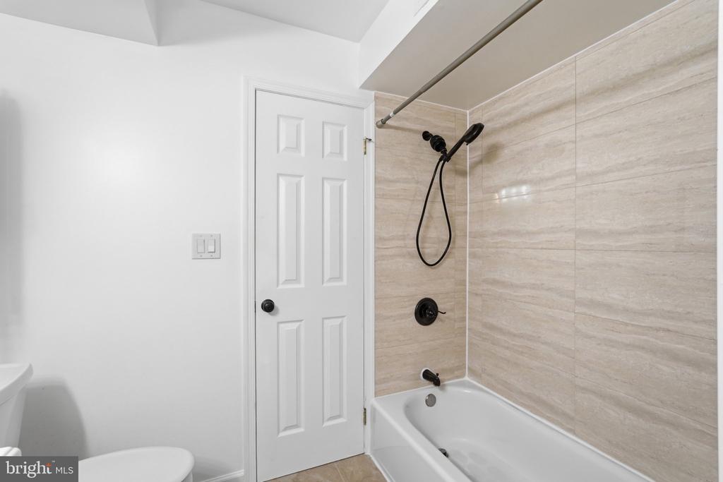 2614 S ARLINGTON MILL DRIVE Unit: F