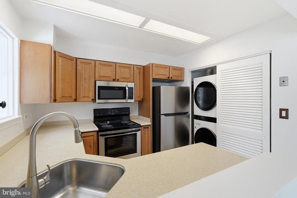 2614 S ARLINGTON MILL DRIVE Unit: F