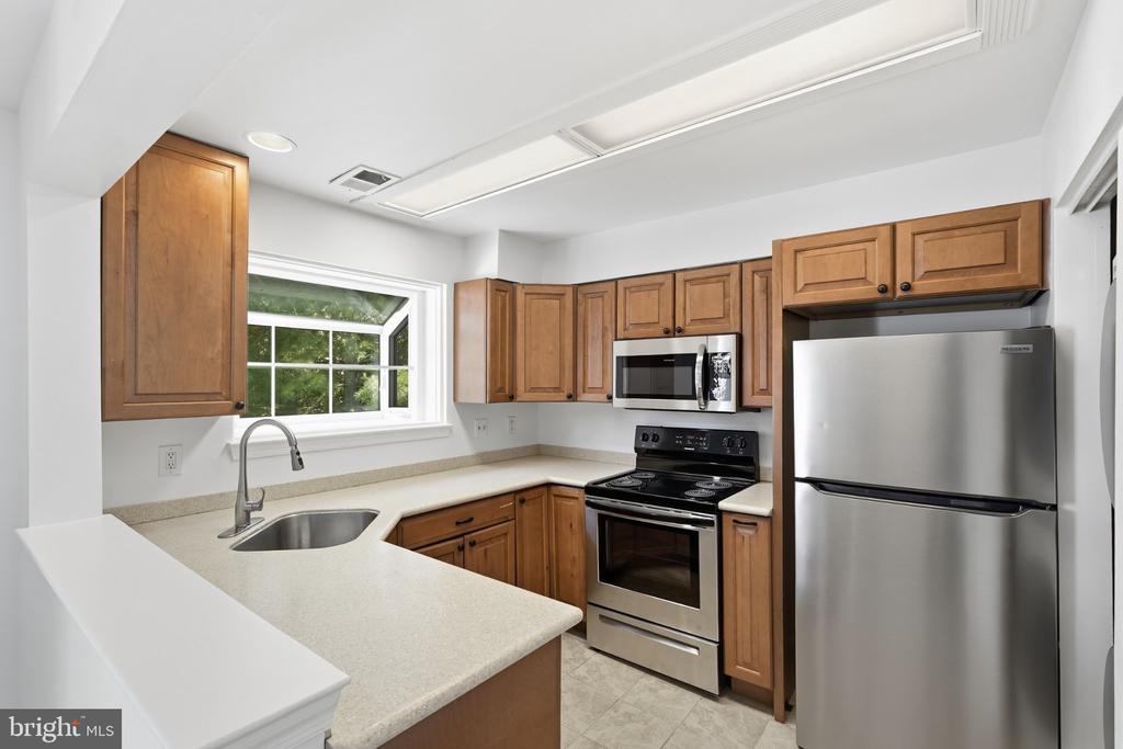2614 S ARLINGTON MILL DRIVE Unit: F