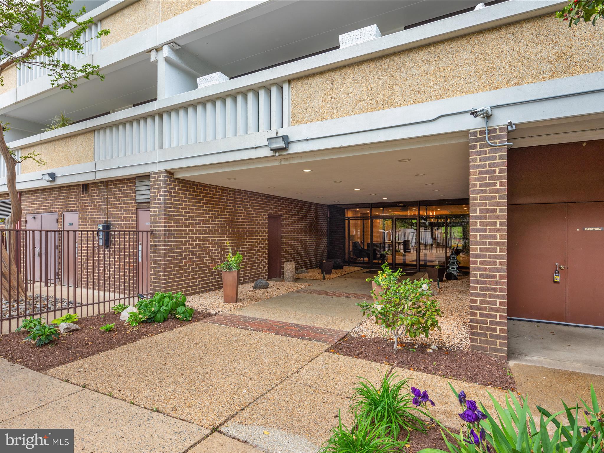6101 EDSALL ROAD 1502