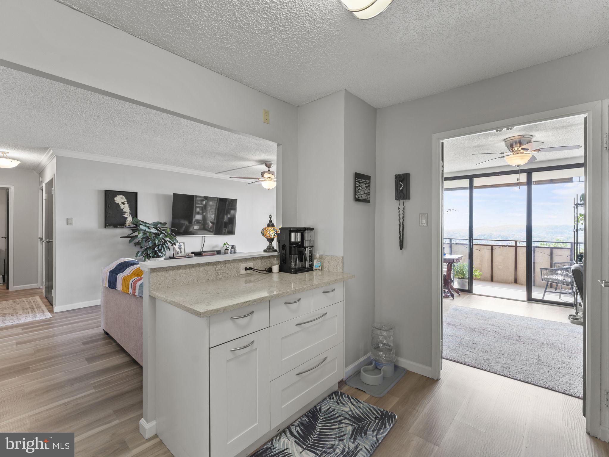 250 S REYNOLDS STREET S 711
