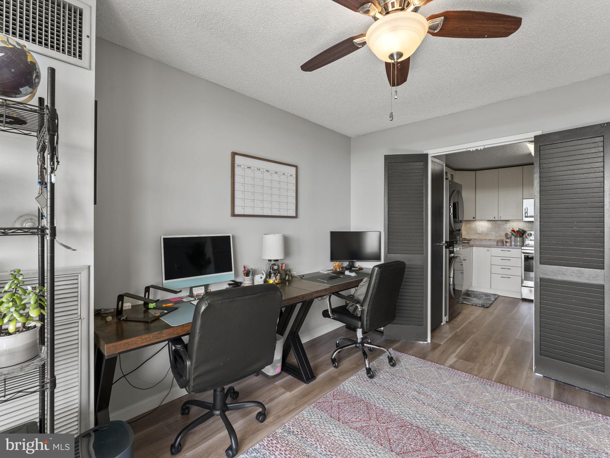 250 S REYNOLDS STREET S 711