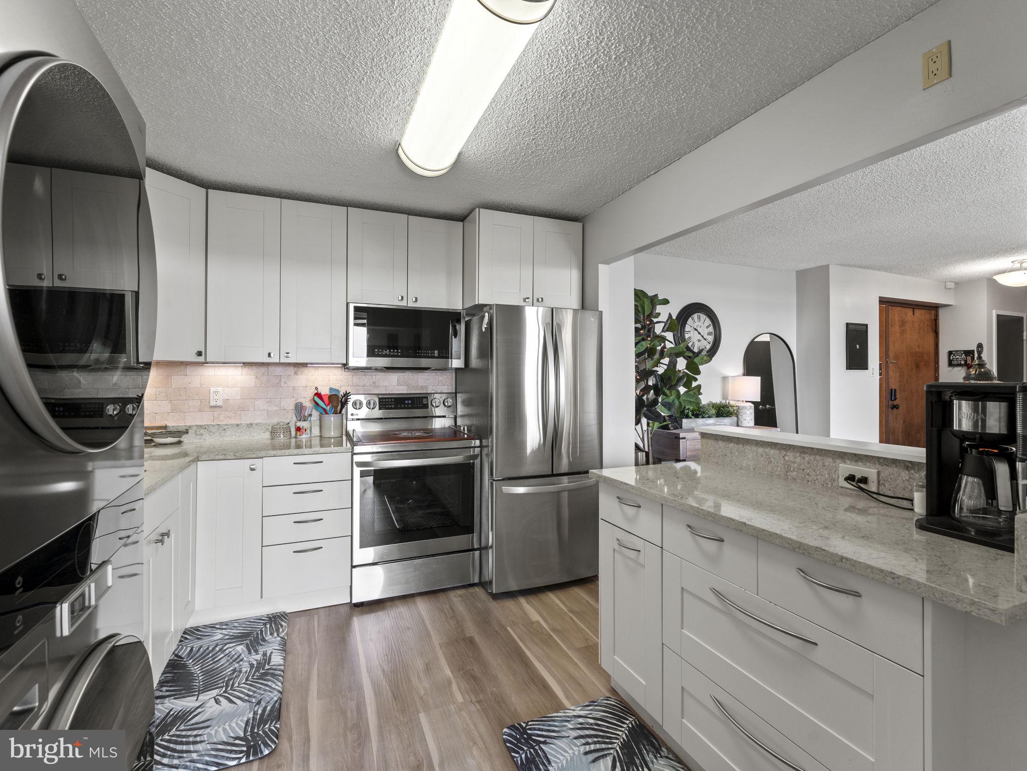 250 S REYNOLDS STREET S 711