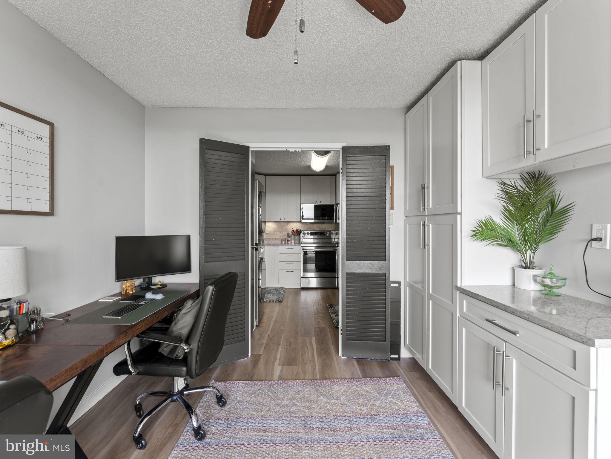 250 S REYNOLDS STREET S 711