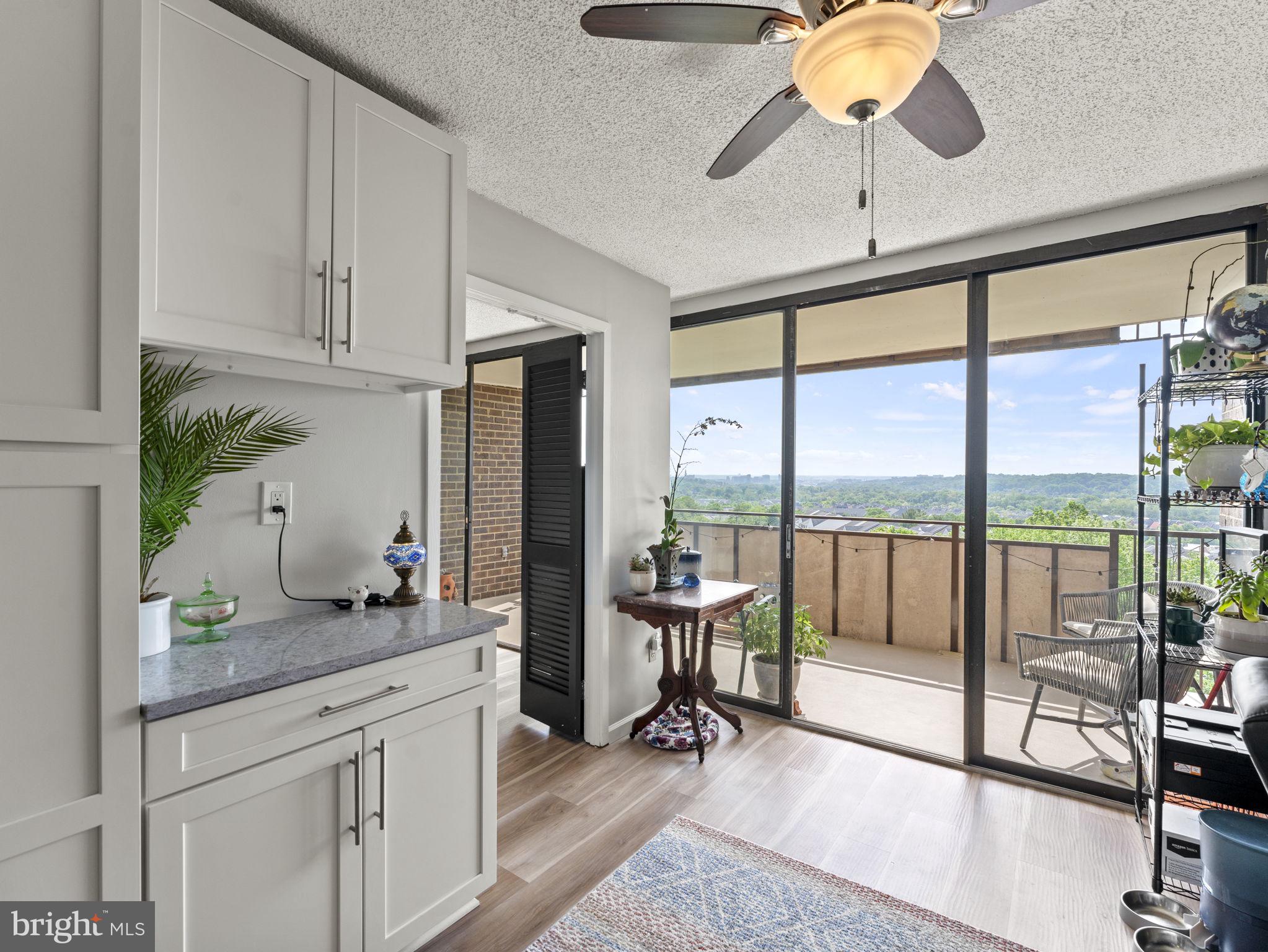 250 S REYNOLDS STREET S 711