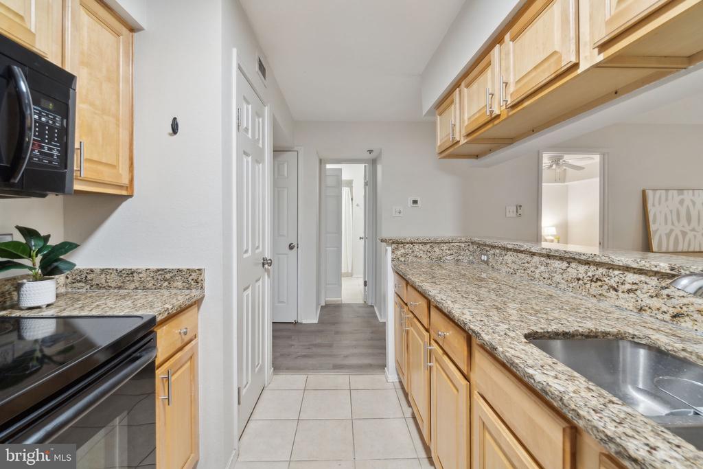 3313 WYNDHAM CIRCLE 3215