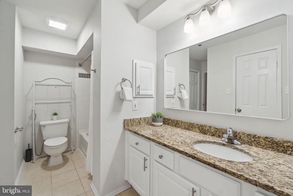3313 WYNDHAM CIRCLE 3215
